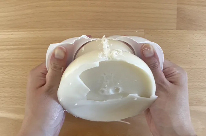 鏡餅開封の手順写真（撮影：grapeフード編集部）
