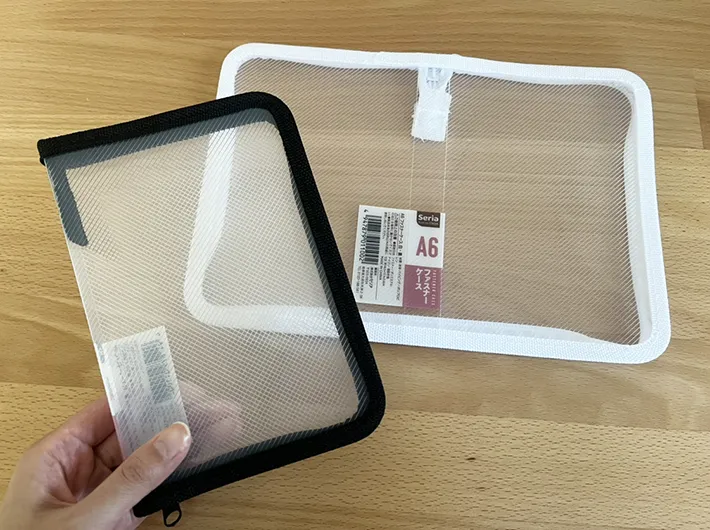 A6ファスナーケースの写真（撮影：grapeライフハック編集部）