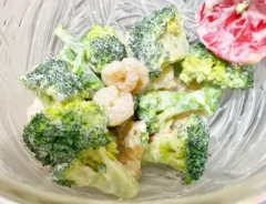 『ブロッコリーとえびのマヨネーズの炒め和え』（撮影：エニママ）