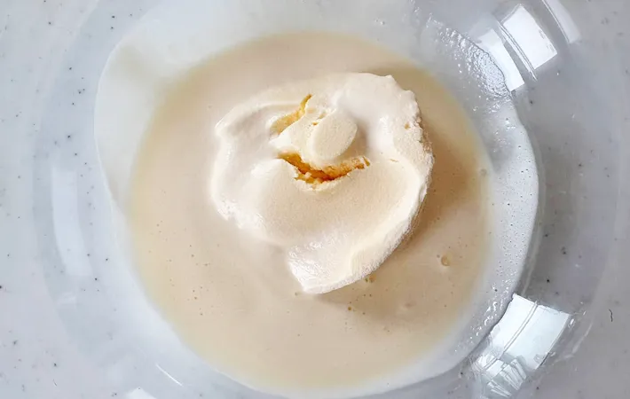 『あまあまたまご焼き』を作る写真（撮影：エニママ）