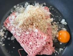 餅入りハンバーグの写真（撮影：エニママ）