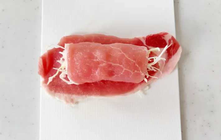 『肉巻きキャベツ』を作る写真（撮影：エニママ）