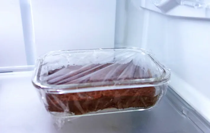 『スーパーカップ チョコ餅』を作る写真（撮影：エニママ）