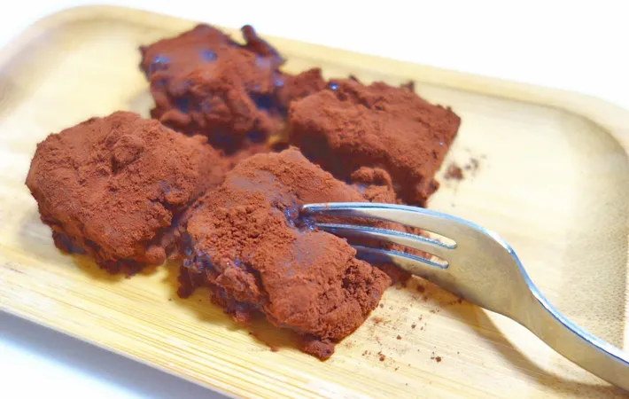 『スーパーカップ チョコ餅』の完成写真（撮影：エニママ）