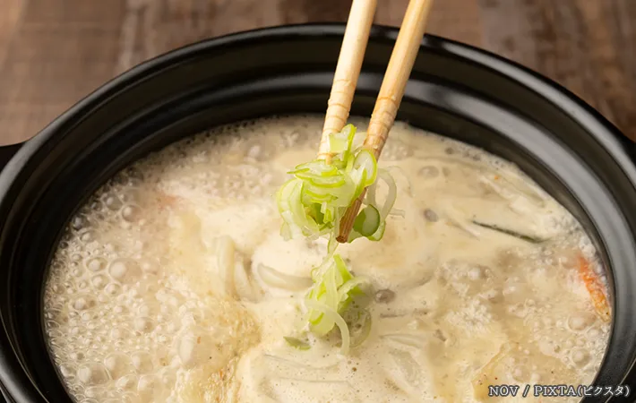 『鍋のシメ』を作る写真