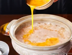 『鍋のシメ』を作る写真