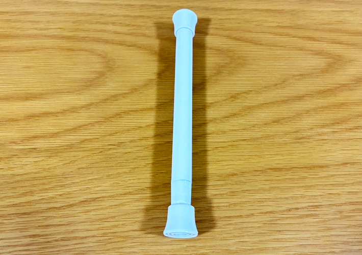 つっぱり棒の活用法（撮影：grapeライフハック編集部）