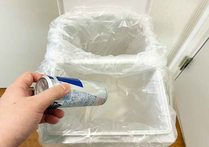 つっぱり棒の活用法（撮影：grapeライフハック編集部）