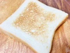 ゆであずき缶を使った『あんバタートースト』の作り方の画像(撮影:エニママ)