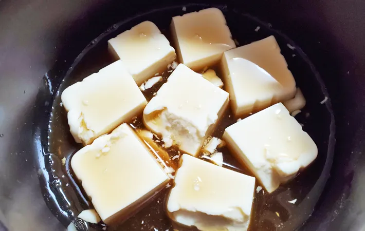 『たぬき豆腐』を作る写真（撮影：エニママ）