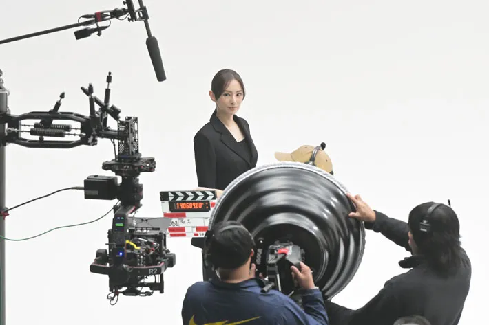 北川景子さん出演「技術をつないで、世界を動かせ。」篇の場面写真