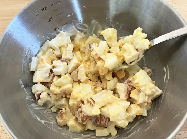 『ちくたまサンド』の調理写真（撮影：grapeフード編集部）