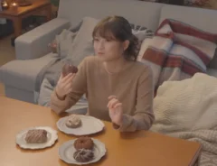 TVCM「Mister Donut×GODIVA 「甘やかしていい日。」篇」（15秒）写真