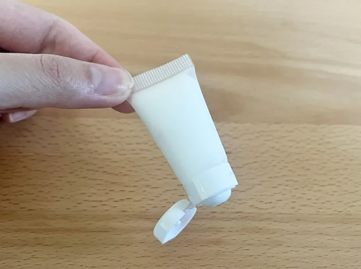セリア『チューブボトル』の写真（撮影：grapeライフハック編集部）