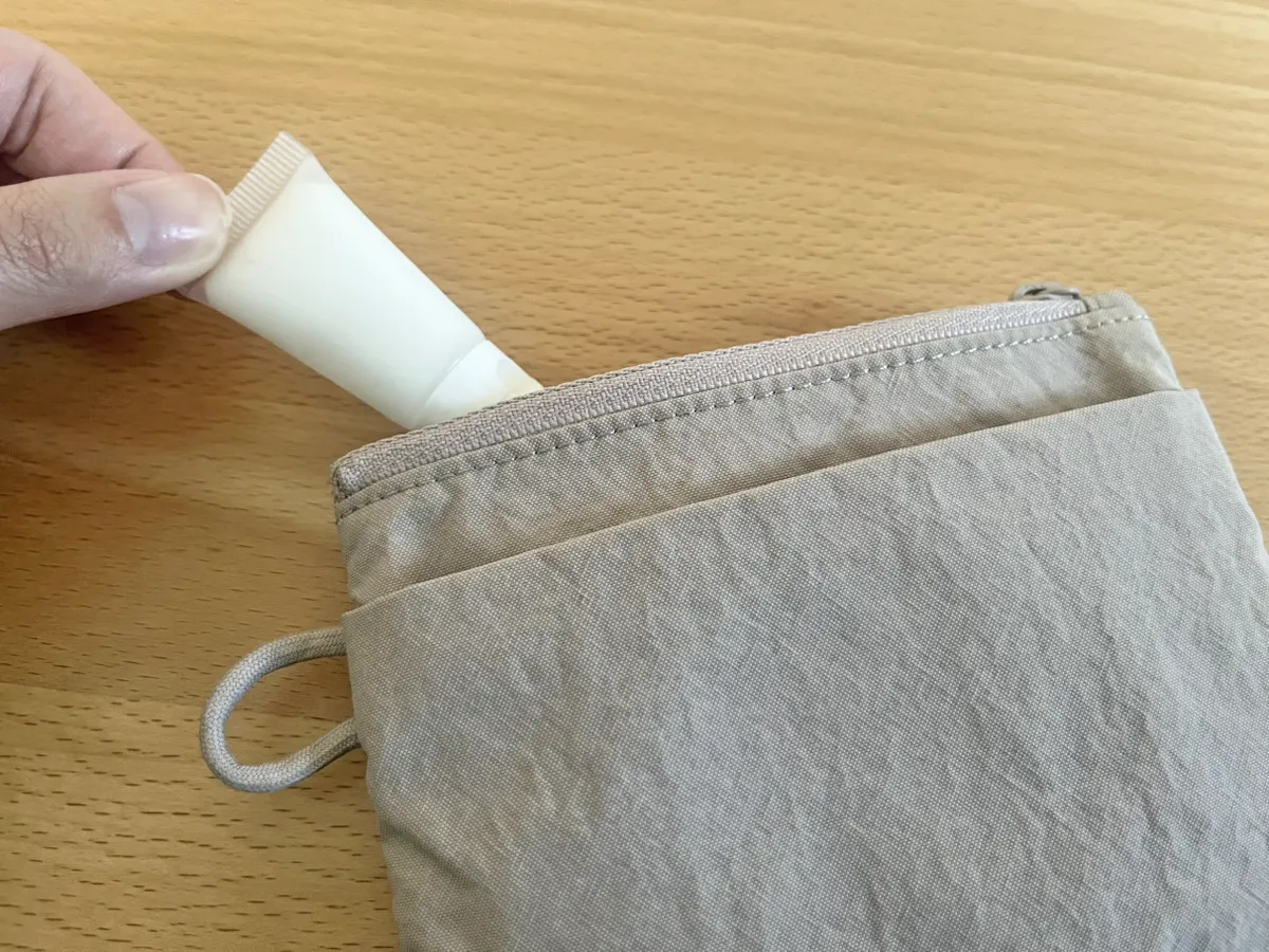 セリア『チューブボトル』の写真（撮影：grapeライフハック編集部）