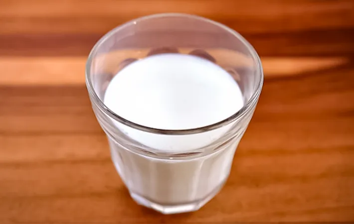 牛乳の写真（撮影：小泉明代）