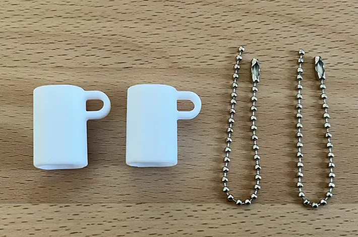 セリア『キャップキーホルダー』の写真（撮影：grapeライフハック編集部）