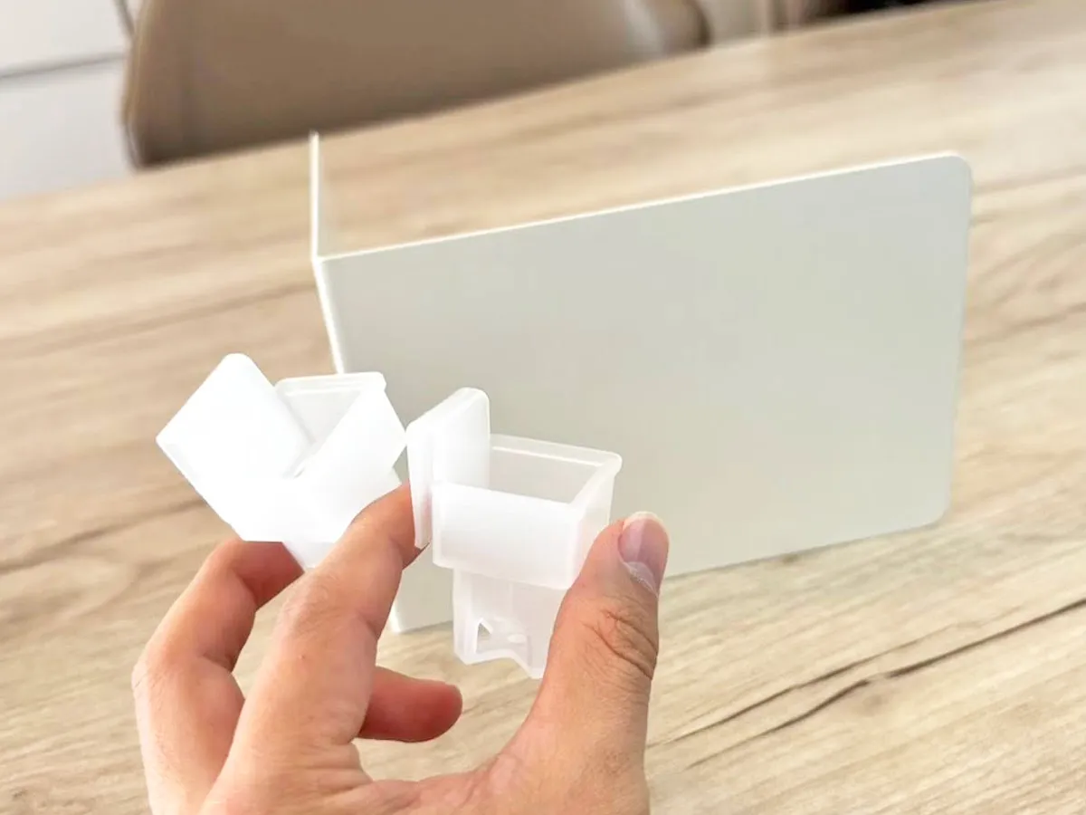 『薬味チューブホルダーとブックエンド』の写真(撮影:キジカク)