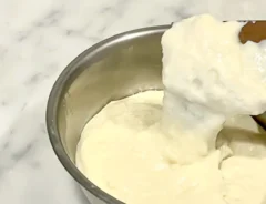 完成したホワイトソースの写真