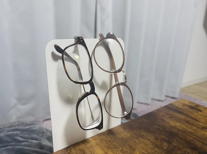 『メガネ掛け』の写真