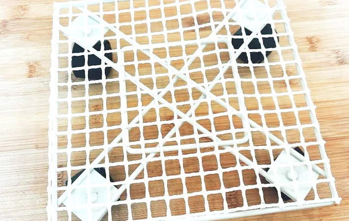 『ダイソー 花台キャスター付』の使用写真（撮影：キジカク）