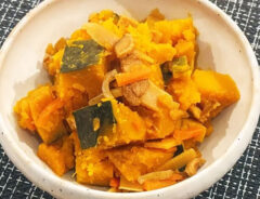 『炊き込みご飯の素でカボチャの煮物』の完成写真（撮影：キジカク）