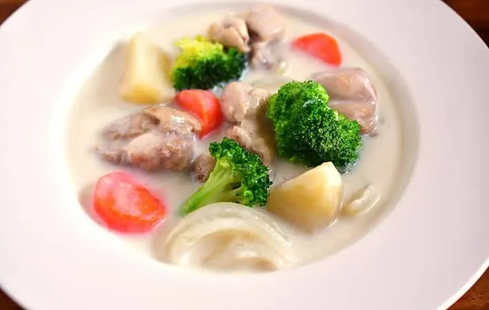 『クリームシチュー』の写真（撮影：小泉明代）