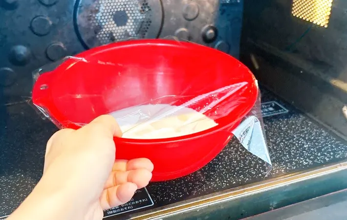 『餅入りパンケーキ』を作る写真（撮影：キジカク）