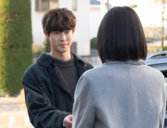 『夫に間違いありません』に出演する松下奈緒さんと宮沢氷魚さんが写る場面写真