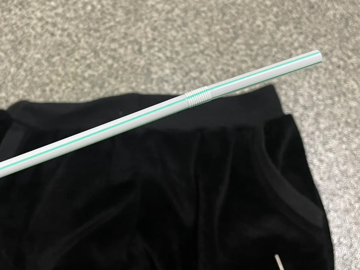 ストローの写真（撮影：grapeライフハック編集部）