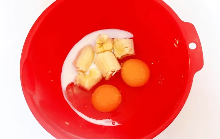 『バナナの玉子焼き』を作る写真（撮影：キジカク）