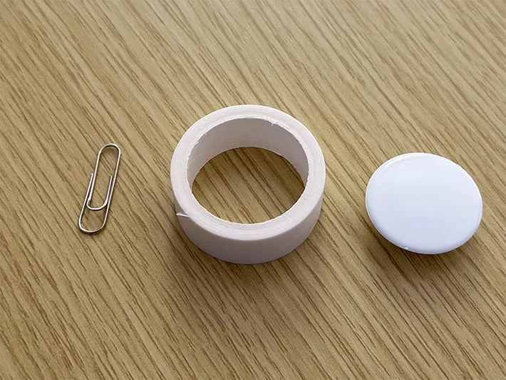 クリップ、マスキングテープ、マグネットの画像（撮影：grapeライフハック編集部）