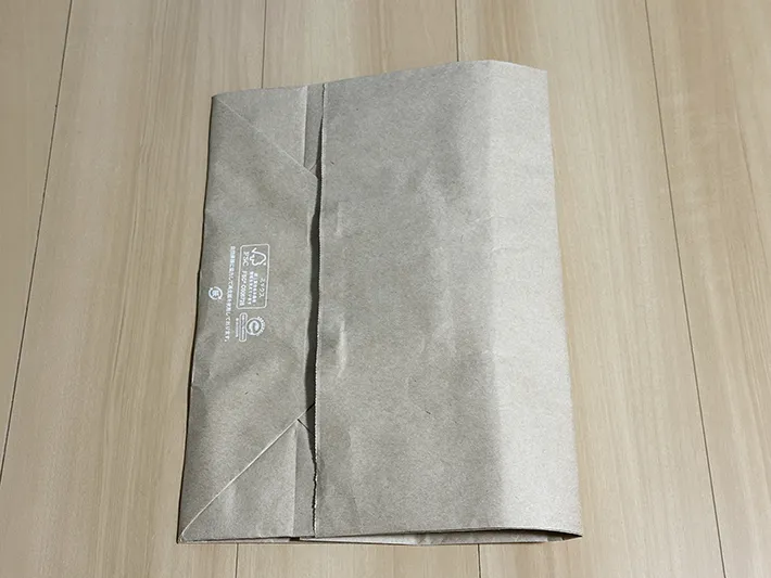 紙袋の画像（撮影：grapeライフハック編集部）