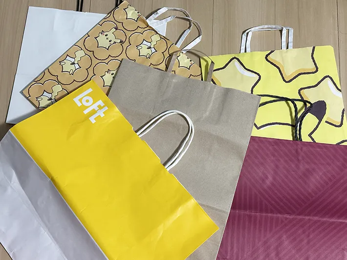 紙袋の画像（撮影：grapeライフハック編集部）