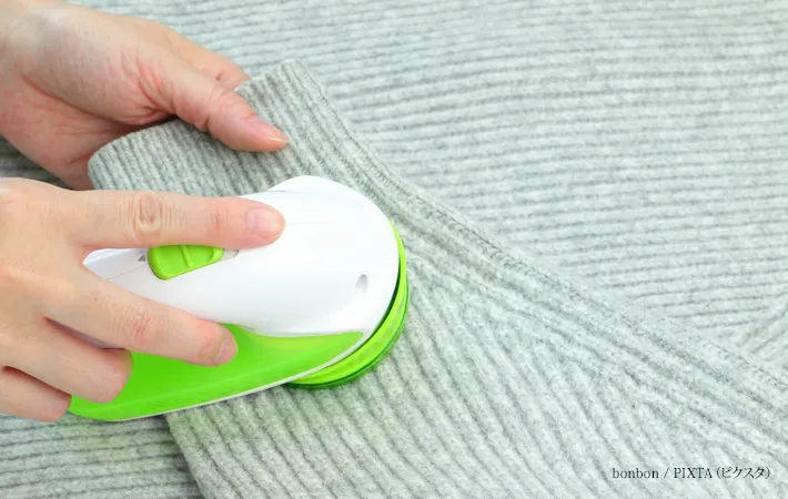 『ニットの毛玉取り』の写真