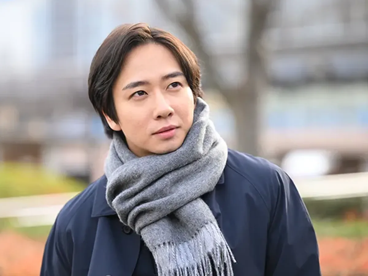 『夫に間違いありません』に出演する中村海人さんが写る場面写真