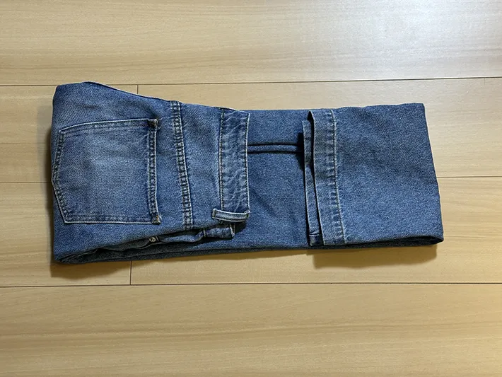 パンツ（ジーンズ）の画像（撮影：grapeライフハック編集部）