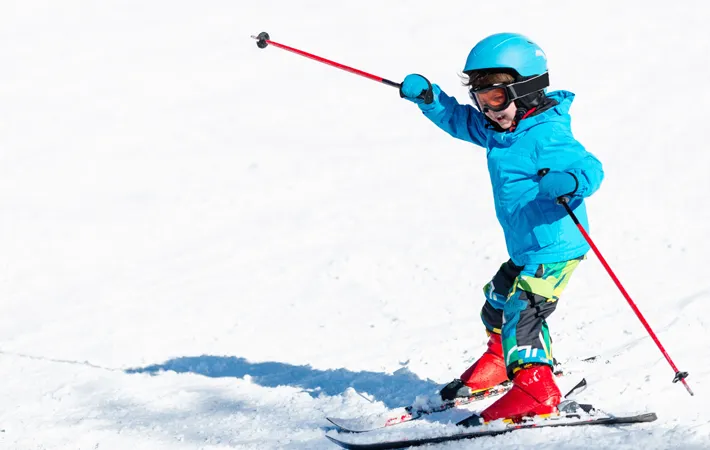 『小さな子どものスキー』の写真