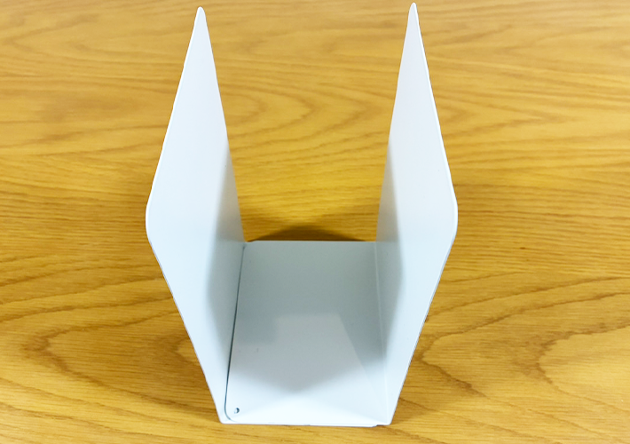 ブックエンドをキッチンで使う手順（撮影：grapeライフハック編集部）