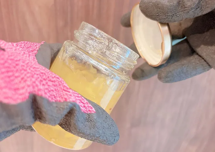 蓋が開いたジャムの写真（撮影：キジカク）