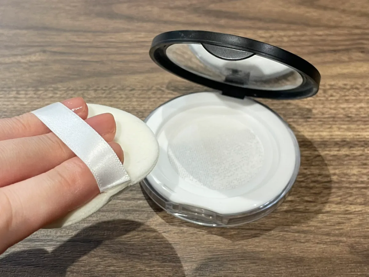 フェイスパウダーの写真(撮影:grapeライフハック編集部)