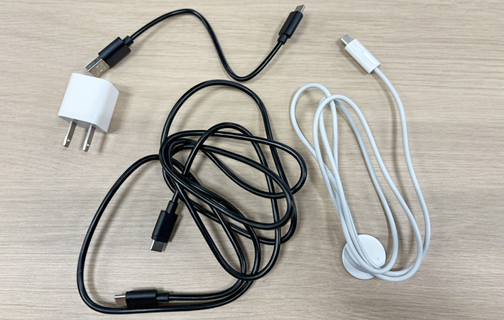 充電コードの画像