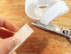 「これ貼ってから掃除が圧倒的にラクになった!」 このテープ、どうやって使うのかというと…