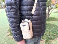 「想像以上にマジで便利！」　手ぶら感覚で外出できる『ボトルホルダー』に「これは隠れた名品だわ」