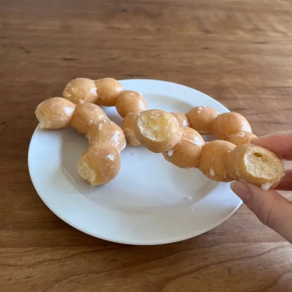 カットしたドーナツ（撮影：grape編集部）
