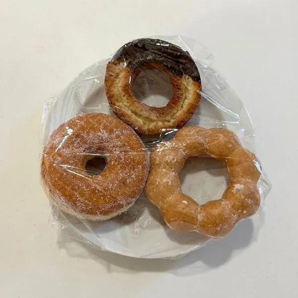 さまざまな種類のドーナツ（撮影：grape編集部）