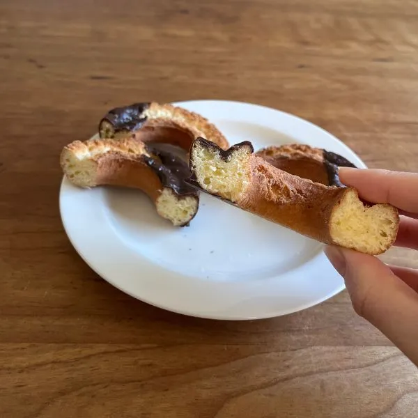 カットしたドーナツ（撮影：grape編集部）