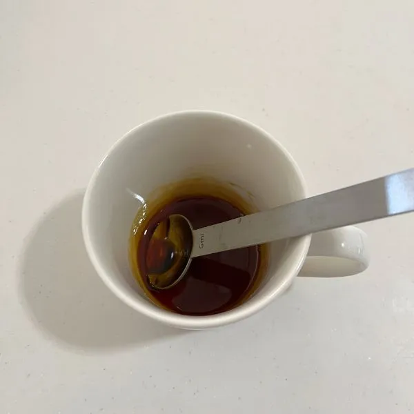 茶かっ色になったカラメルの写真（撮影：grape編集部）