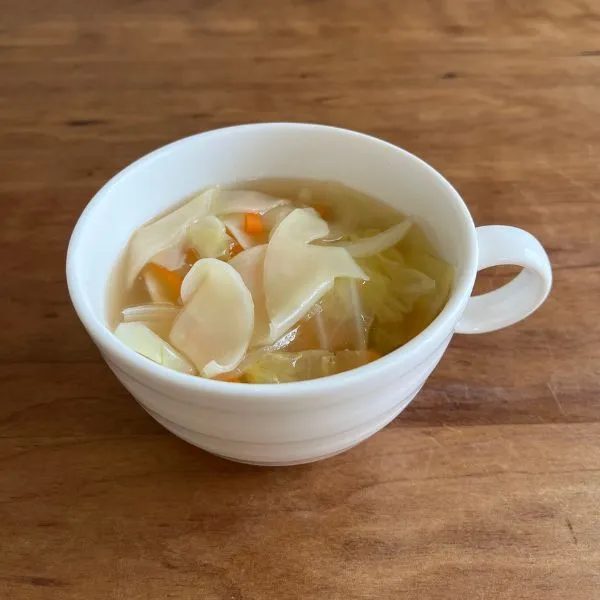 完成したワンタン風スープの写真（撮影：grape編集部）