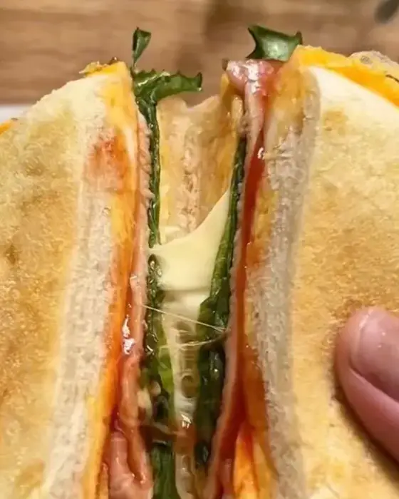 完成したカフェ風サンド